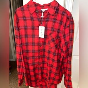 La Miel NWT Women’s‎ Red Plaid Button Down Flannel size Large